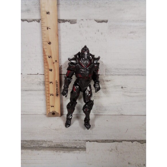 Fortnite Legendary 6-in Ruin Figurine - Picture 10 of 12